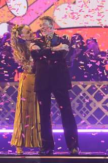 Peta Murgatroyd feet photo thumbnail