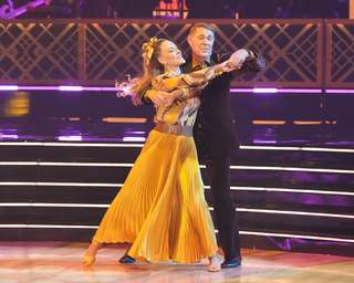 Peta Murgatroyd feet photo thumbnail