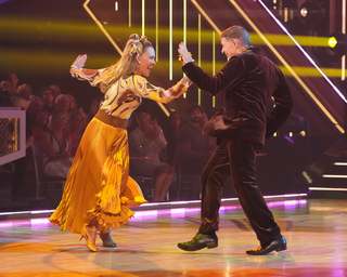 Peta Murgatroyd feet photo thumbnail