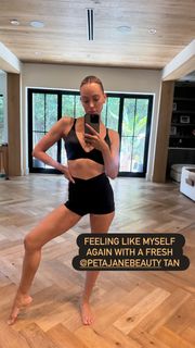 Peta Murgatroyd feet photo 1