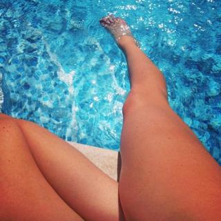Peta Todd feet photo 3
