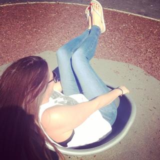 Peta Todd feet photo 2