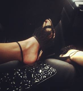 Peta Todd feet photo 5