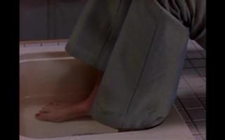 Peta Wilson feet photo thumbnail