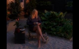 Peta Wilson feet photo thumbnail