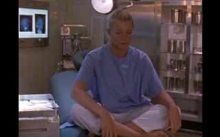 Peta Wilson feet photo thumbnail