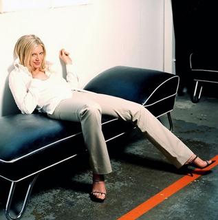 Peta Wilson feet photo thumbnail