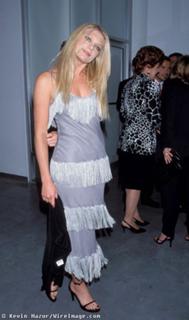 Peta Wilson feet photo thumbnail