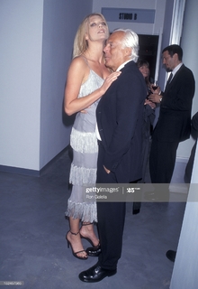 Peta Wilson feet photo thumbnail