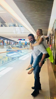 Petek Dinçöz feet photo 19