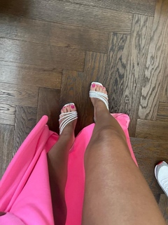 Petek Dinçöz feet photo 20