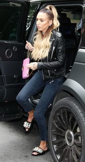 Petra Ecclestone feet photo 9