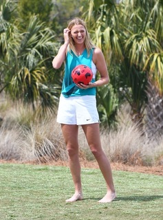 Petra Kvitová feet photo thumbnail