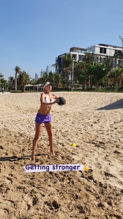 Petra Kvitová feet photo thumbnail