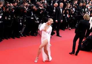 Petra Nemcova feet photo thumbnail