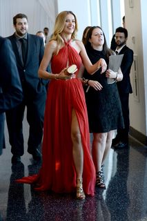 Petra Nemcova feet photo thumbnail