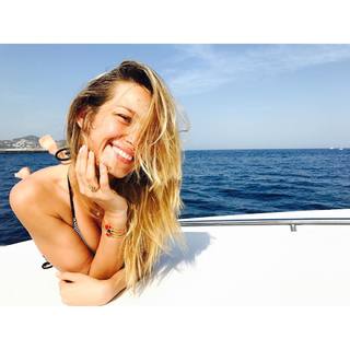 Petra Nemcova feet photo thumbnail