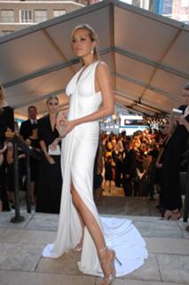 Petra Nemcova feet photo thumbnail