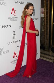 Petra Nemcova feet photo thumbnail