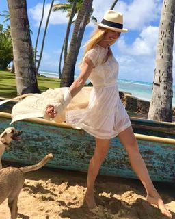 Petra Nemcova feet photo 12