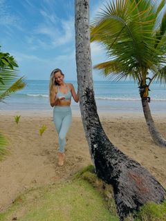 Petra Nemcova feet photo 7