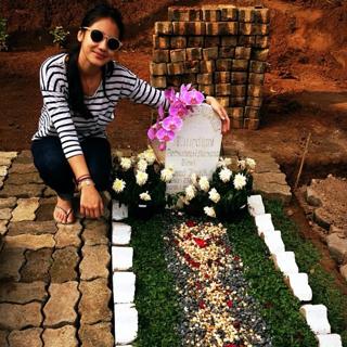 Pevita Pearce feet photo 17