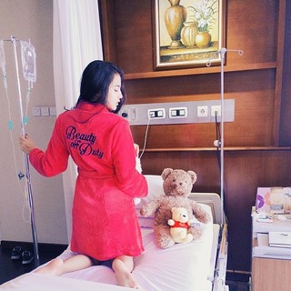 Pevita Pearce feet photo 6