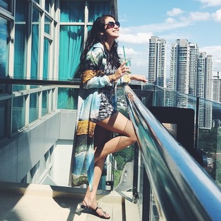 Pevita Pearce feet photo 2