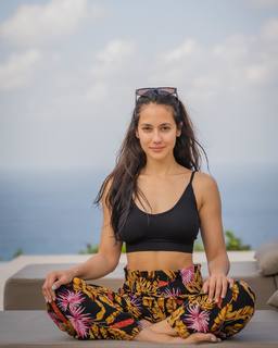 Pevita Pearce feet photo 10