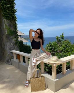 Pevita Pearce feet photo 1