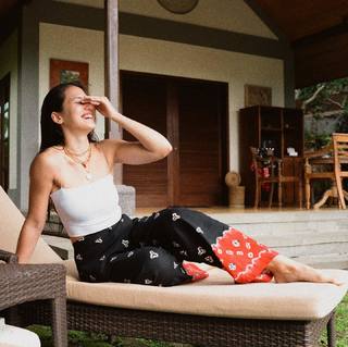 Pevita Pearce feet photo 13