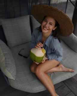 Pevita Pearce feet photo 4
