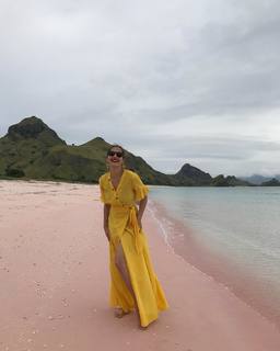 Pevita Pearce feet photo 20