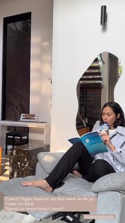 Pevita Pearce feet photo 6