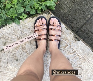 Pevita Pearce feet photo 2