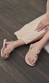 Pevita Pearce feet photo 14
