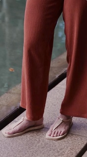 Pevita Pearce feet photo 7