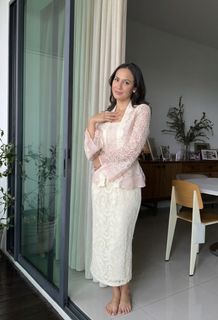 Pevita Pearce feet photo 9