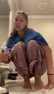 Peyton Coffee feet photo thumbnail