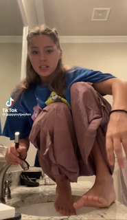 Peyton Coffee feet photo thumbnail
