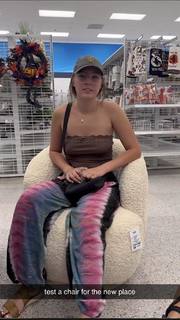 Peyton Coffee feet photo thumbnail