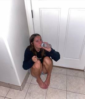 Peyton Coffee feet photo thumbnail