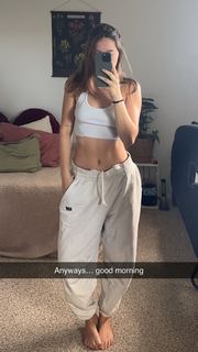 Peyton Coffee feet photo thumbnail
