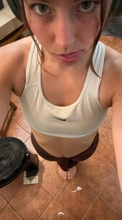 Peyton Coffee feet photo thumbnail