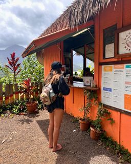 Peyton Coffee feet photo thumbnail