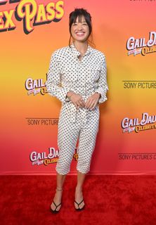 Peyton Elizabeth Lee feet photo 5