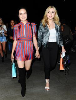 Peyton List feet photo thumbnail