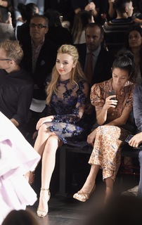 Peyton List feet photo thumbnail