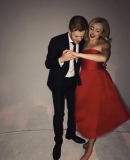 Peyton List feet photo thumbnail
