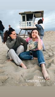 Peyton List feet photo thumbnail